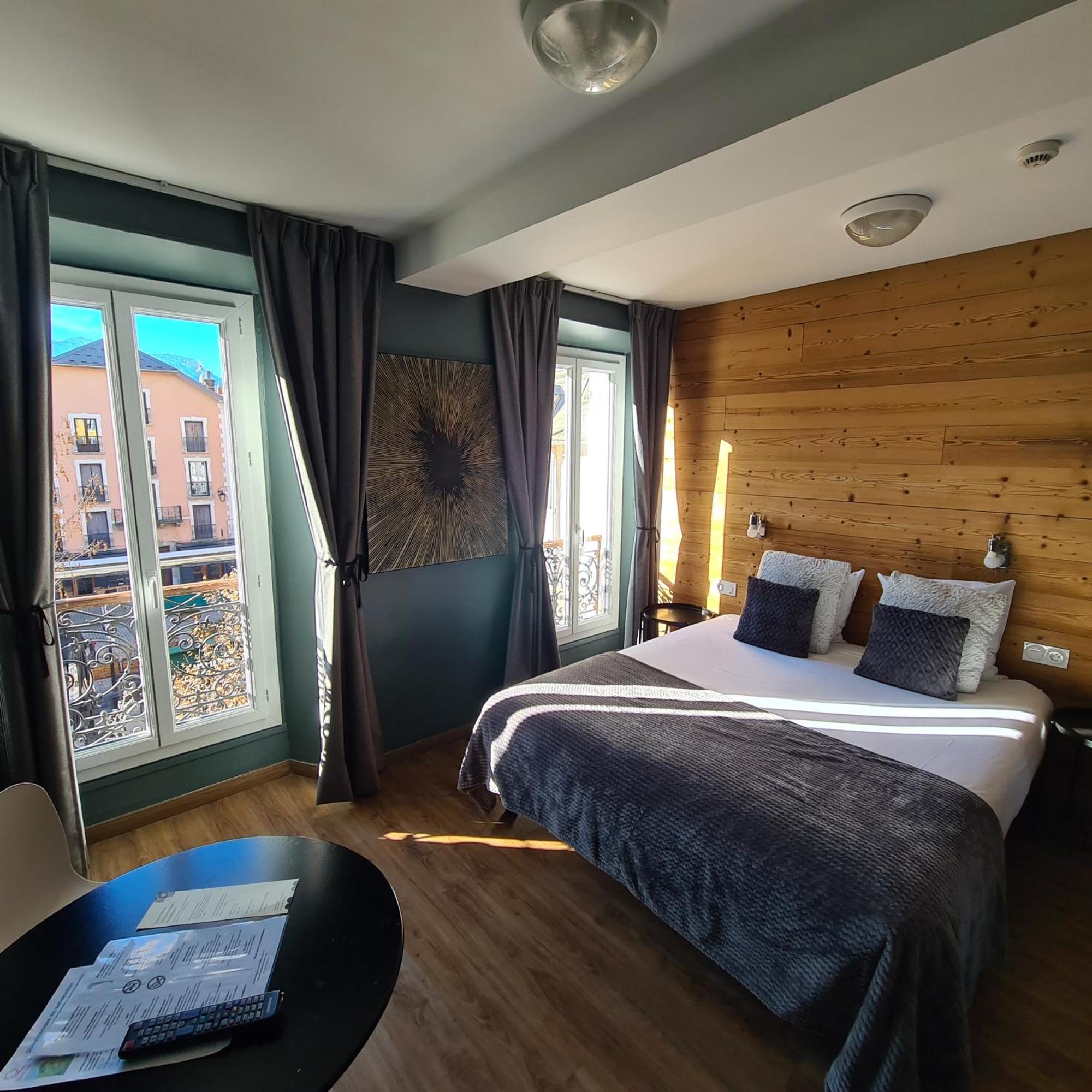 Le Grand Hotel Barcelonnette Eksteriør billede