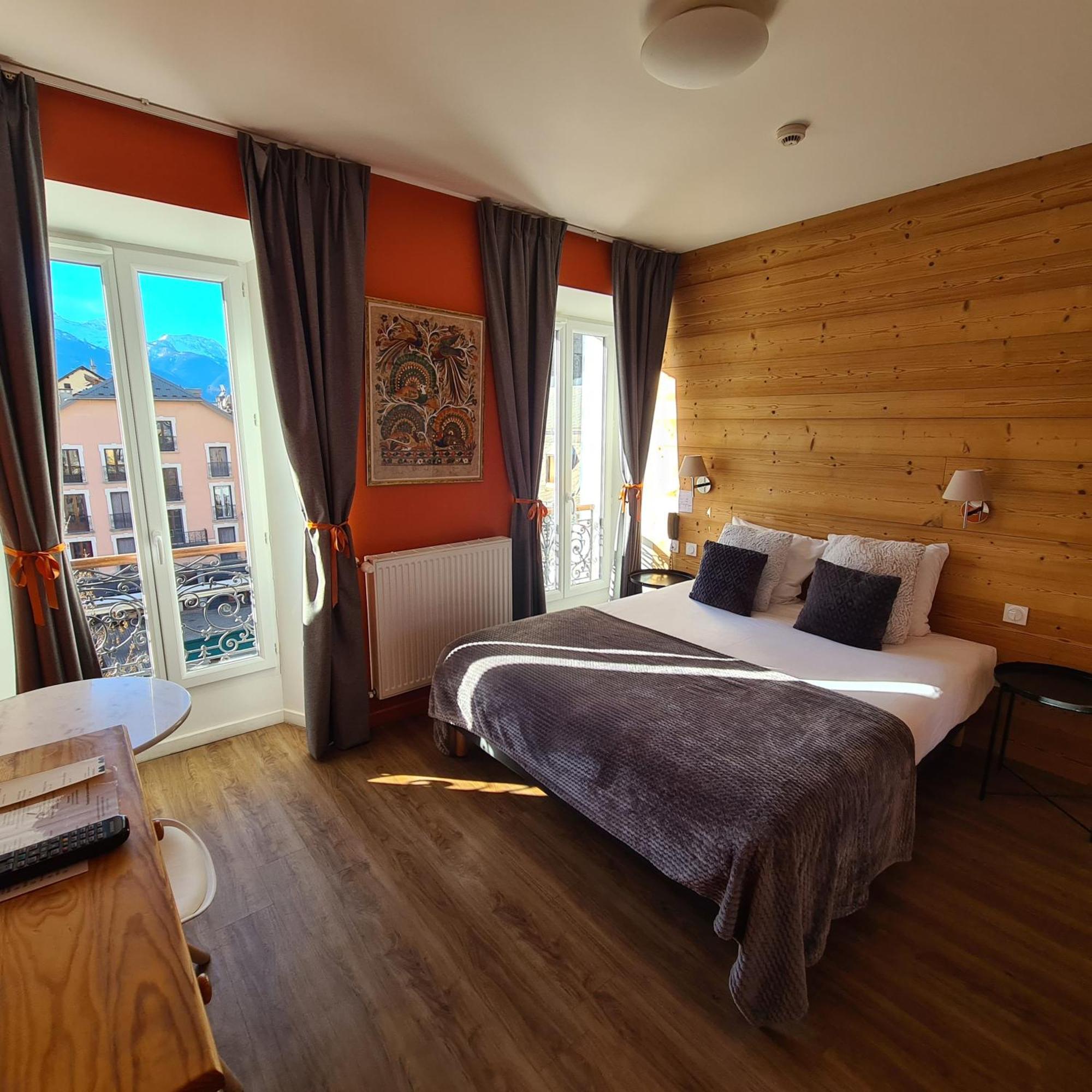 Le Grand Hotel Barcelonnette Eksteriør billede